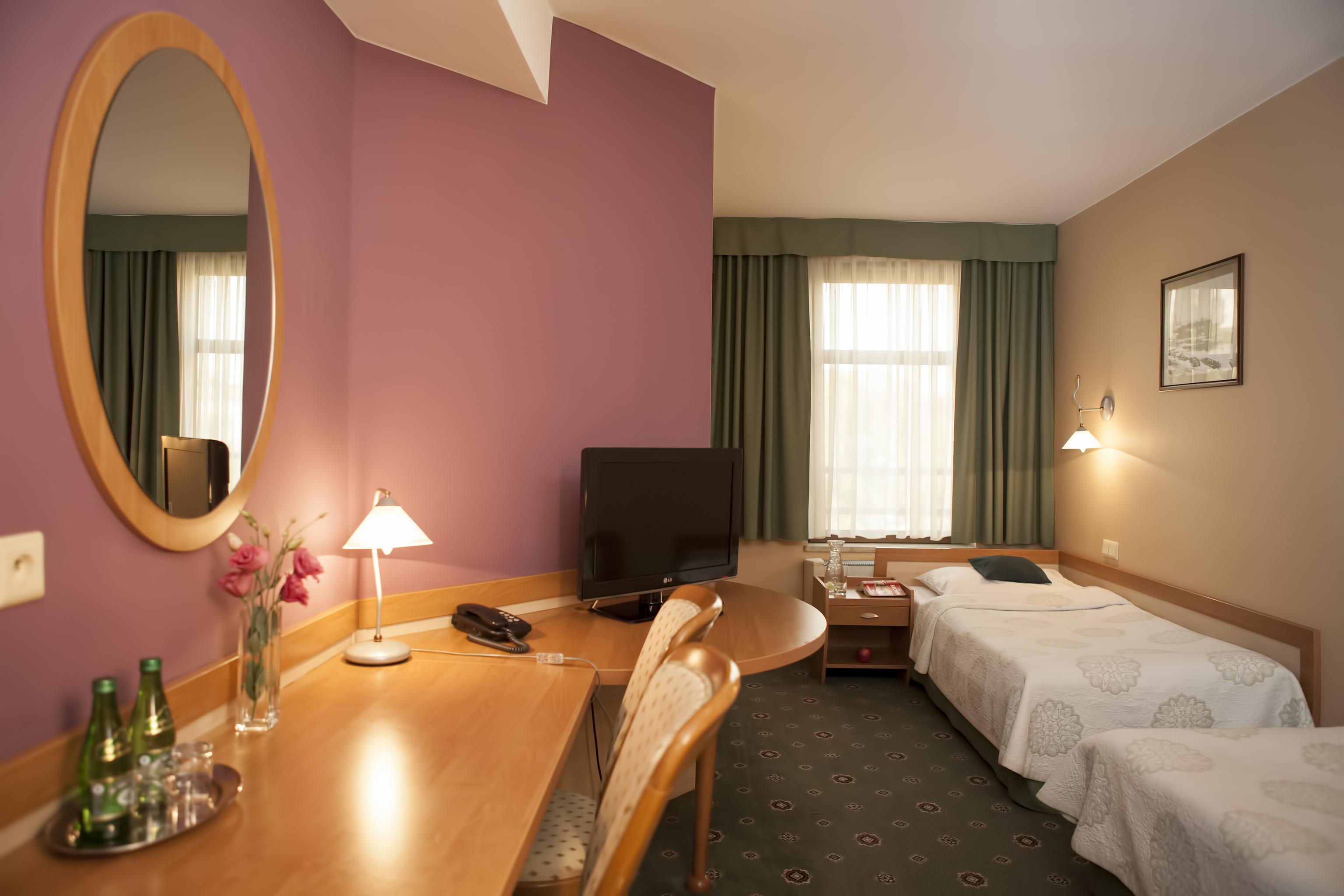 Hotel Secesja Krasków Εξωτερικό φωτογραφία