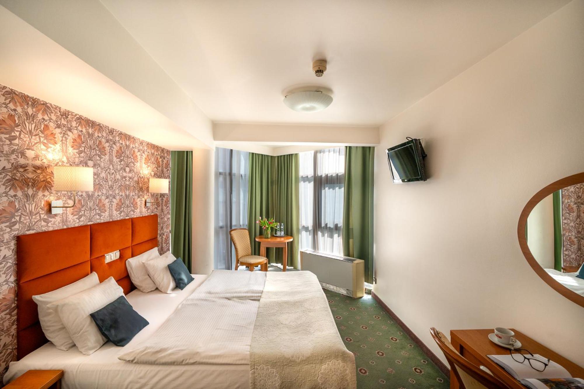 Hotel Secesja Krasków Εξωτερικό φωτογραφία